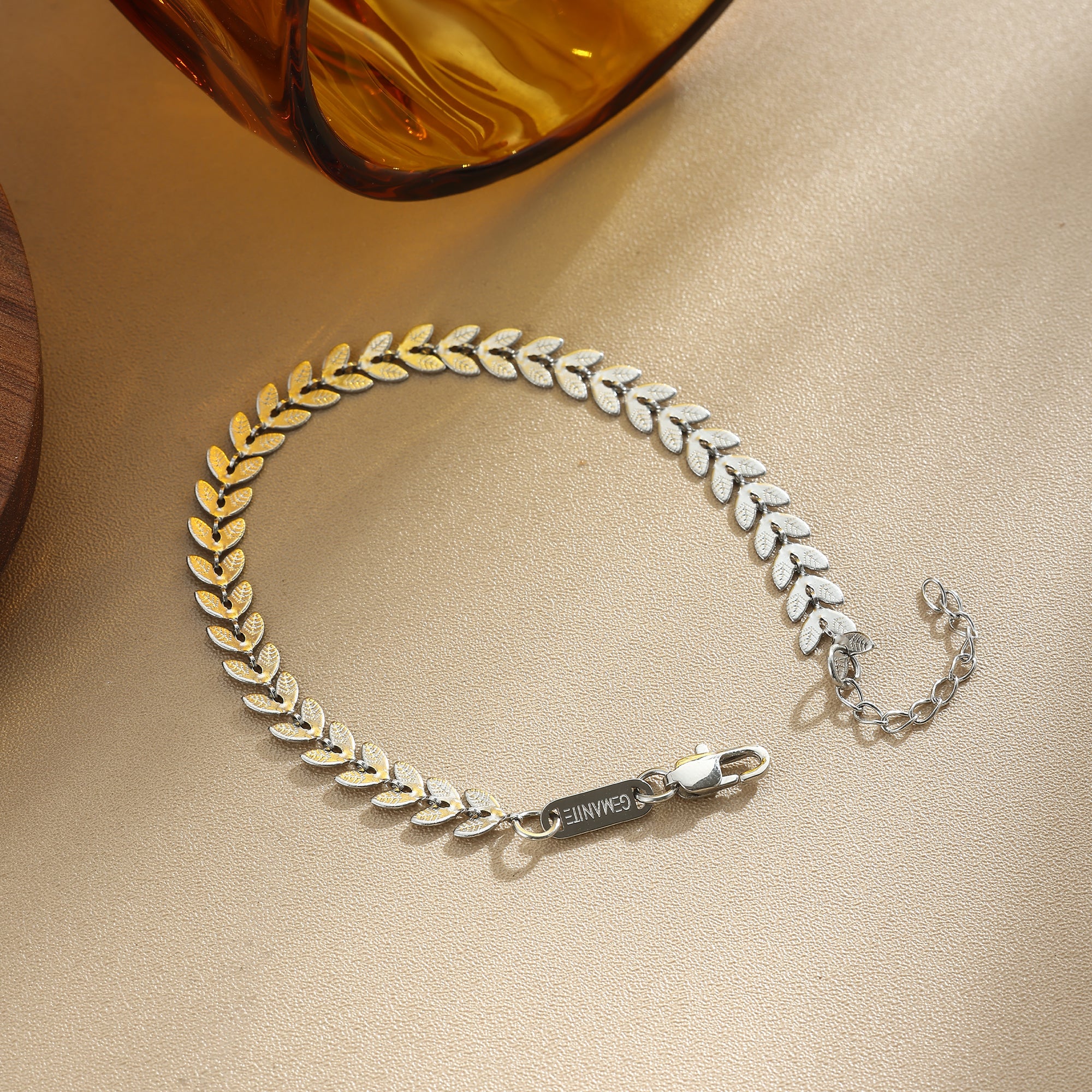 Leaf Chain Bracelet – Natural Elegance (6mm)