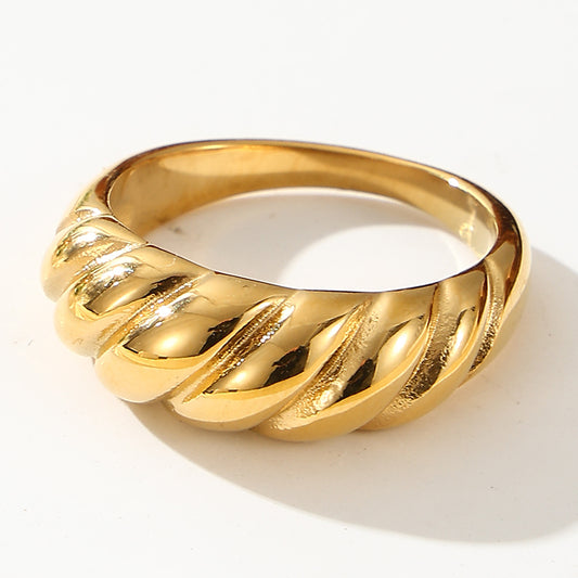 Croissant Ring