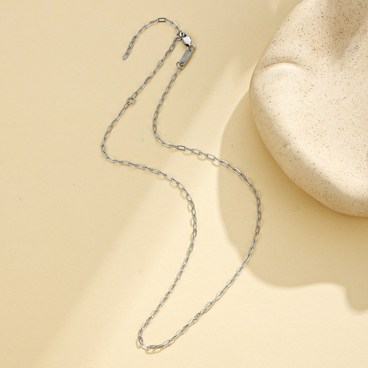 Link Chain Paperclip-style Necklace (2.5mm)