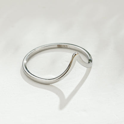 V Shaped Ring